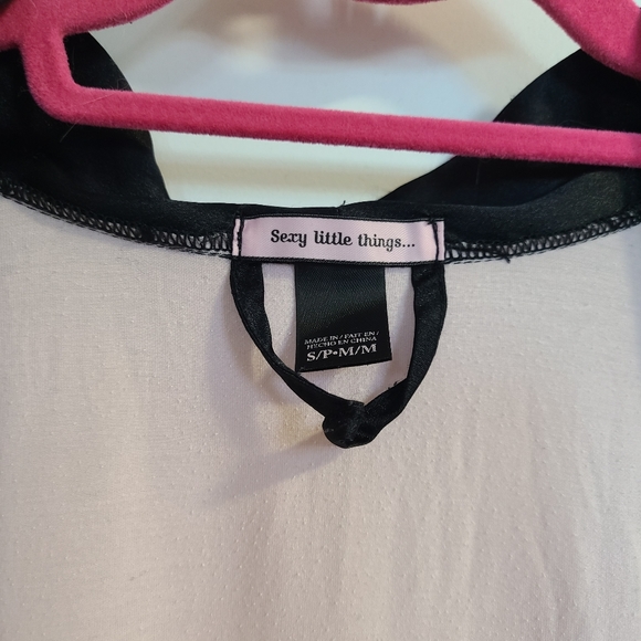 Victoria's secret pink robe - Picture 4 of 4